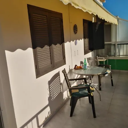 Apartment Bungalow With Garden In A Quiet Area Near The Sea