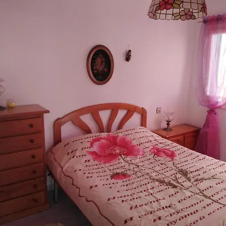 Bungalow With Garden In A Quiet Area Near The Sea *
