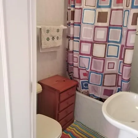 Bungalow With Garden In A Quiet Area Near The Sea Apartment Torrevieja