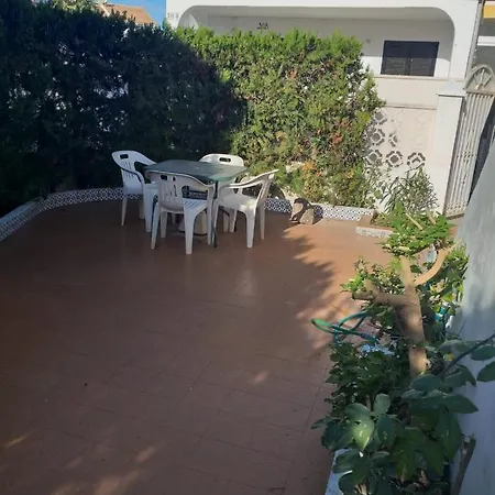 Apartment Bungalow With Garden In A Quiet Area Near The Sea Torrevieja