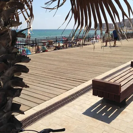 Bungalow With Garden In A Quiet Area Near The Sea Apartment